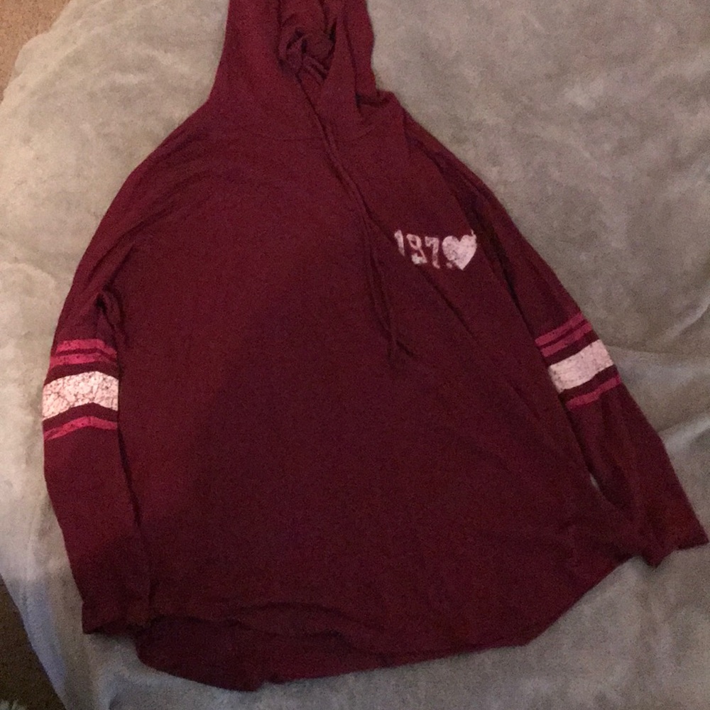 Maroon long-sleeve shirt with hood